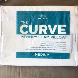 The Curve Memory Foam Pillow